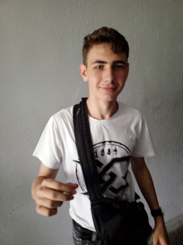  43592551  , 19 ,    