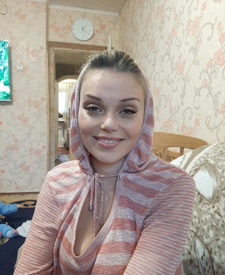  24503221  , 44 ,    