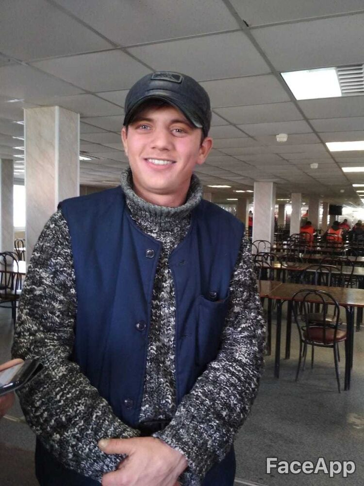  17458451  Dmitrij, 38 ,    