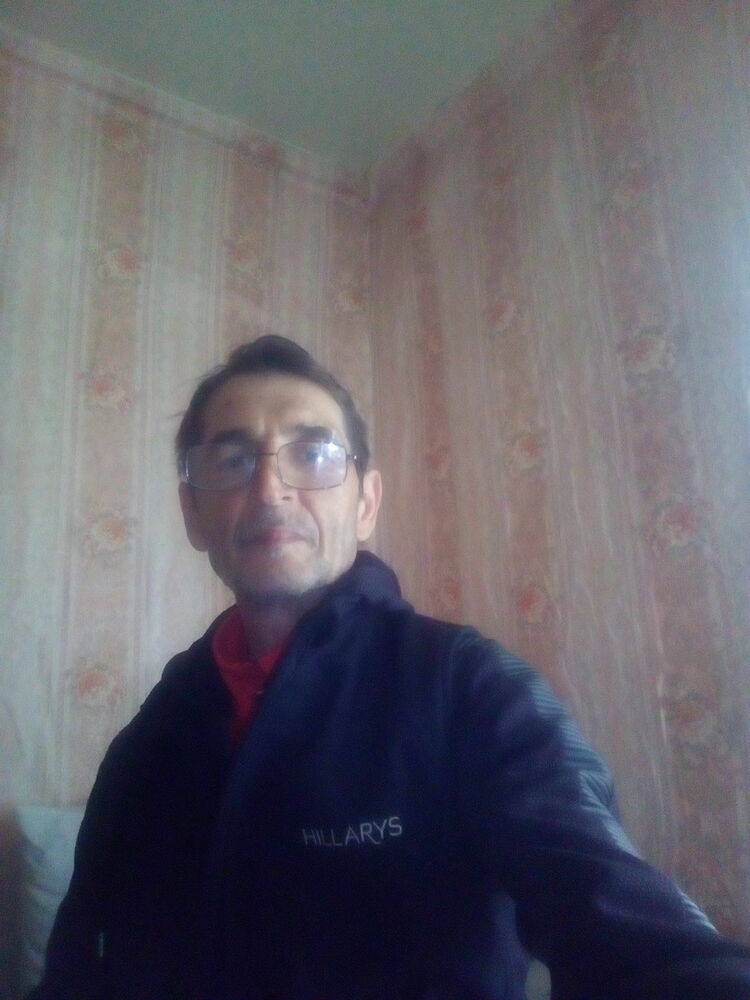  19804751  Rustam Hasan, 63 ,    
