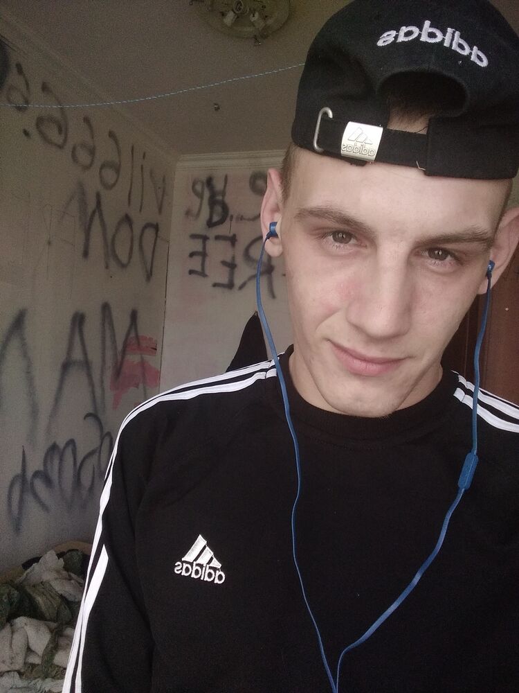  ,   Gosha, 25 ,   ,   , c , 