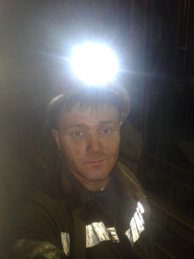  ,   Ruslan, 41 ,   ,   , c 