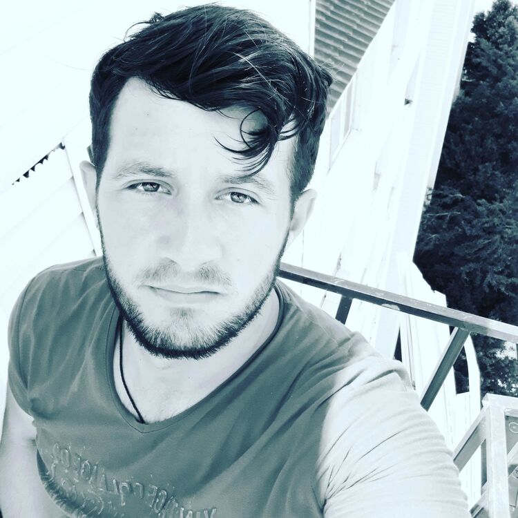  19161871  Nadir, 32 ,    