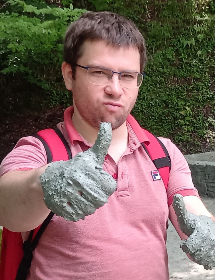  ,   Alex, 40 ,   ,   