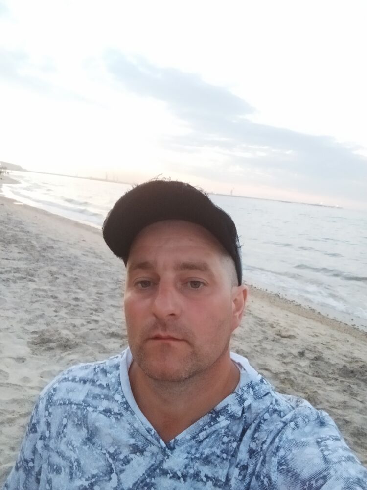  45965101  WHO AM I, 38 ,    