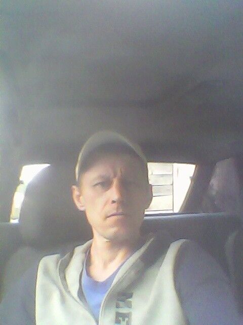  16851361  Evgenij, 41 ,    