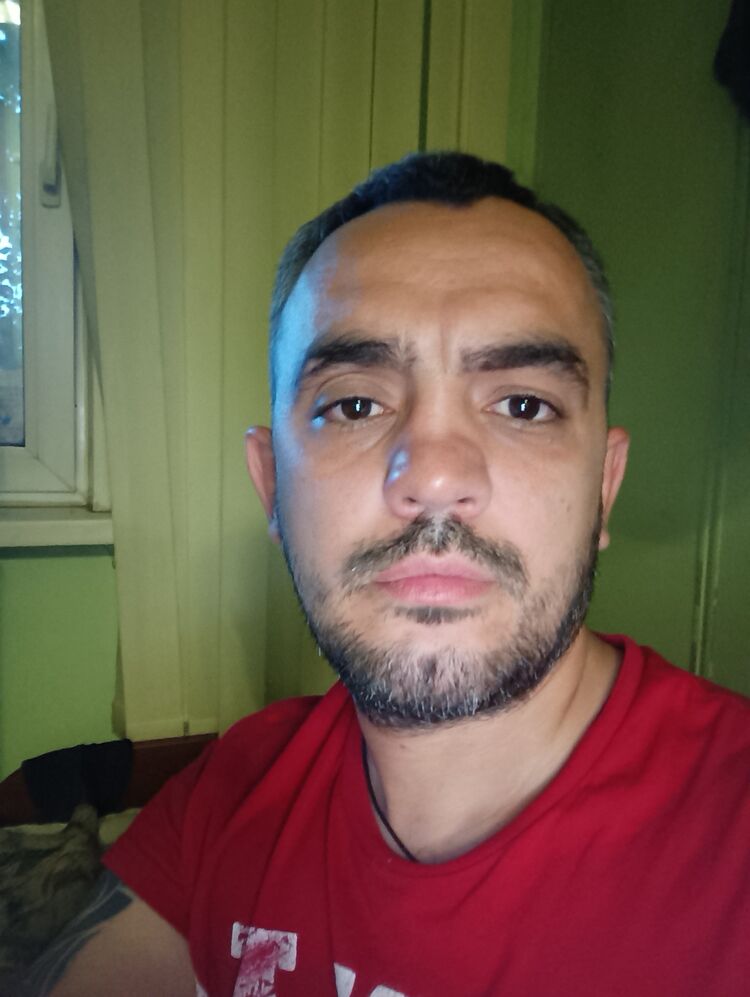  35890651  , 38 ,    