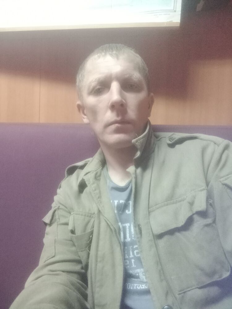  30417361  Oleg, 43 ,    