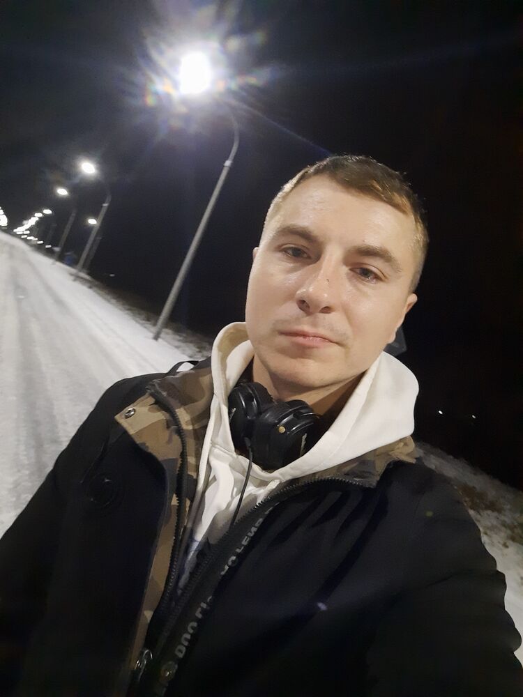  ,   Andy, 32 ,   ,   