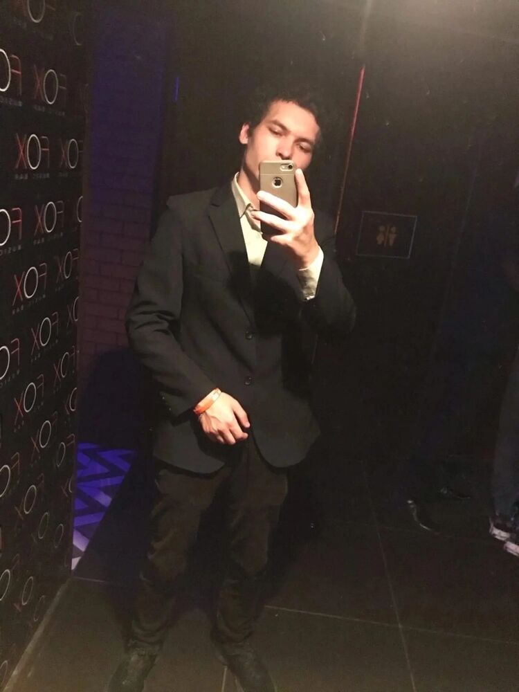  52981251  , 20 ,    -