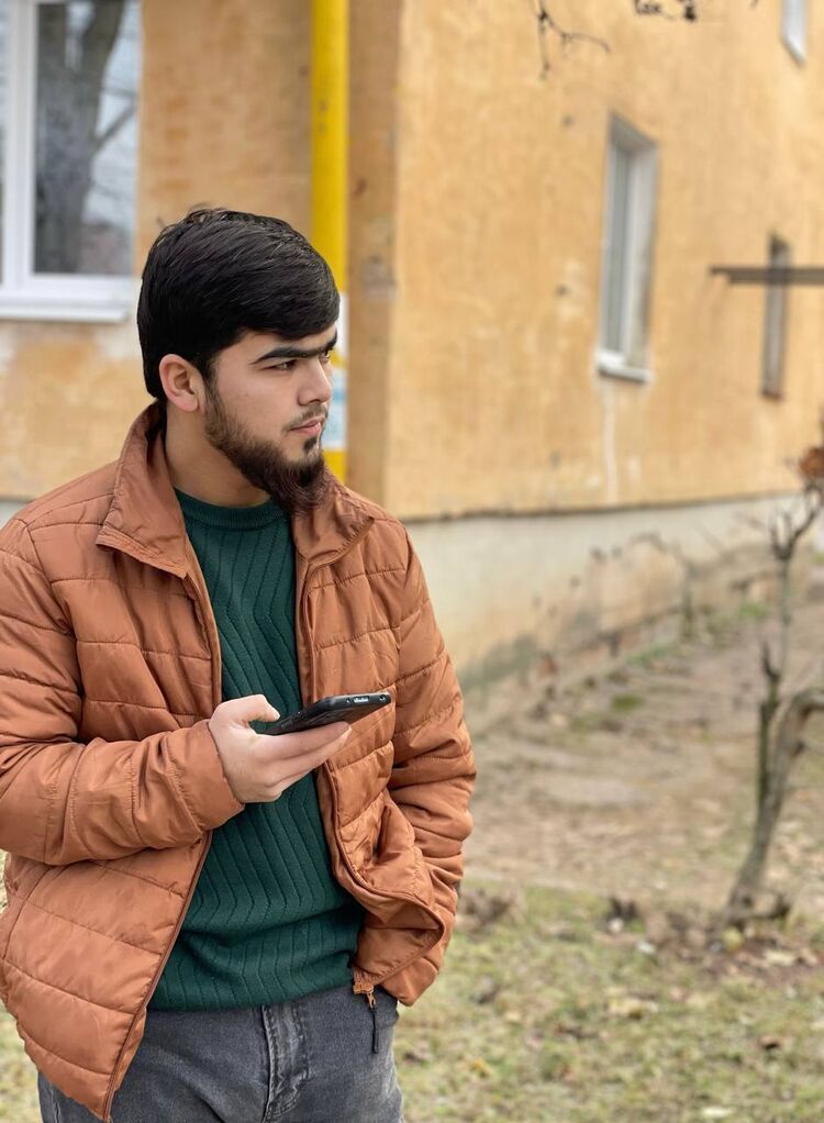  45053791  Azimoww, 23 ,    -