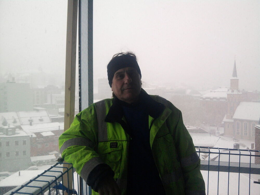  5642691  VASIL, 56 ,    