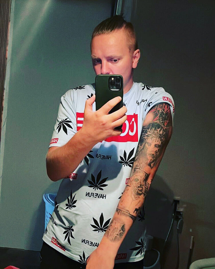  ,   Smol, 37 ,   c 