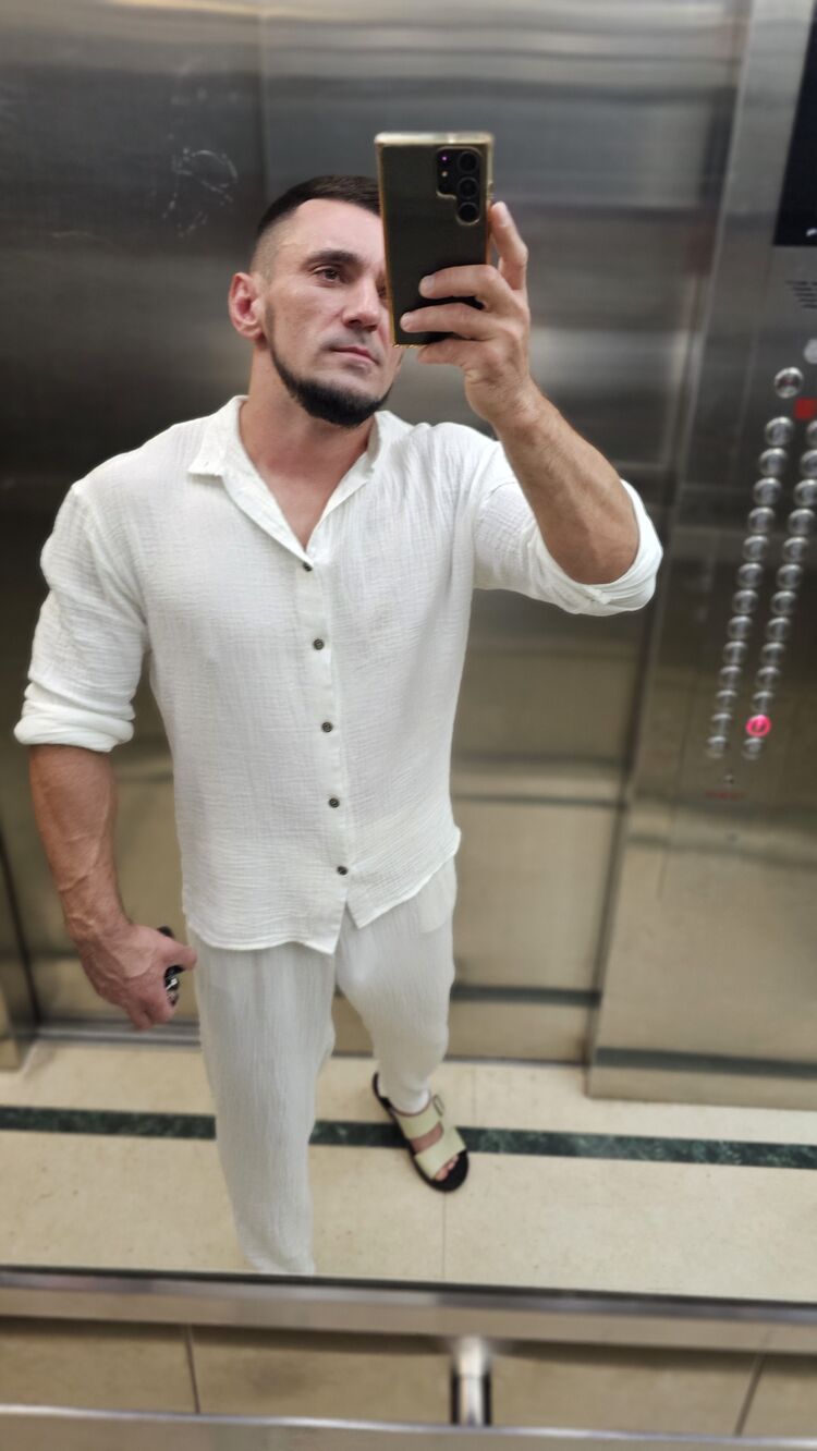  53541421  Alexander, 38 ,    