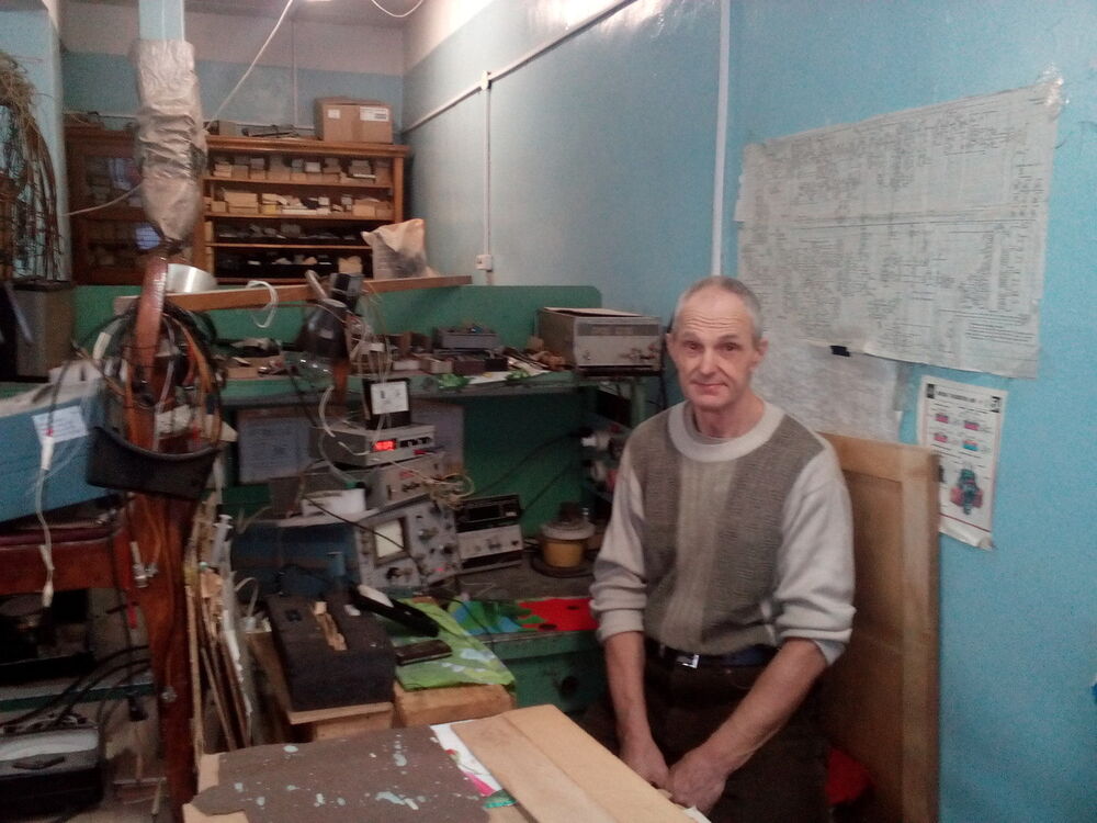  15056991  Veceslav, 71 ,    