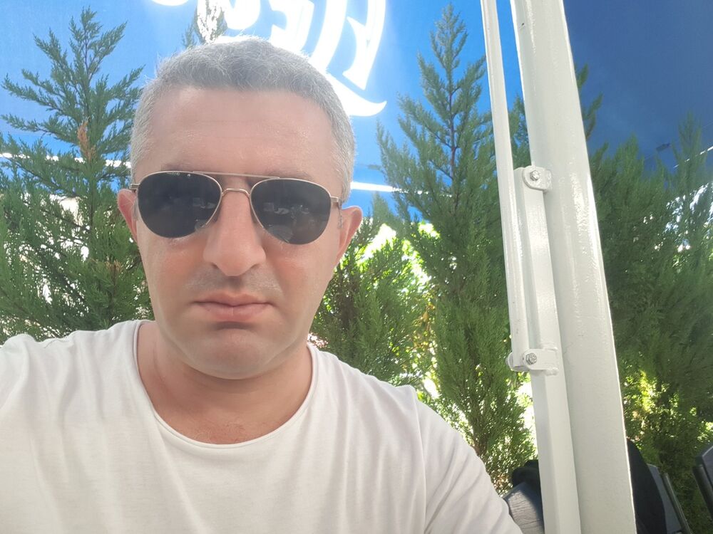  ,   Kakha, 42 ,   ,   , c 