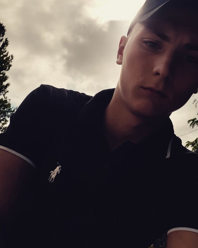  ,   Vladislav, 23 ,   ,   , c 