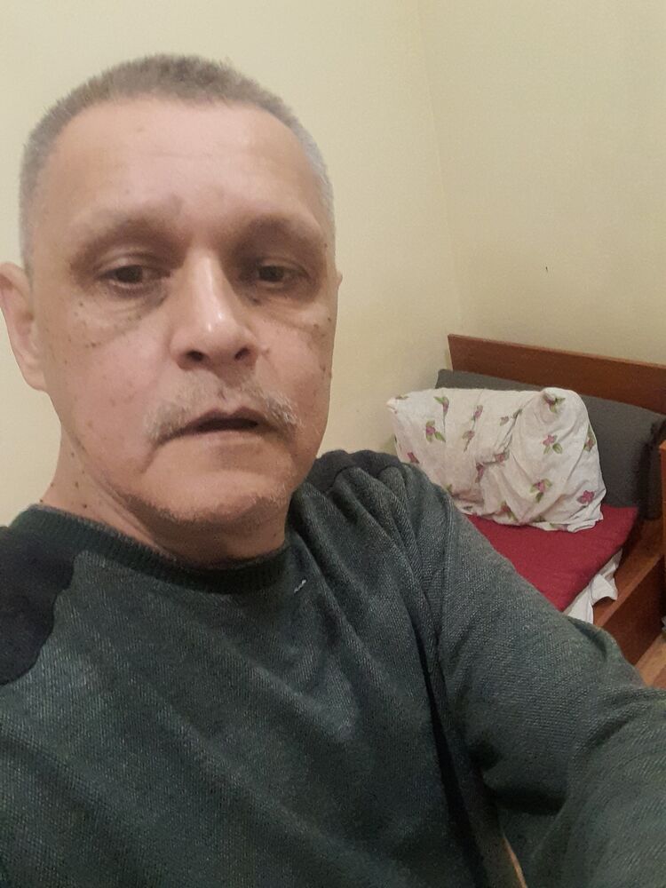  38499501  , 52 ,    