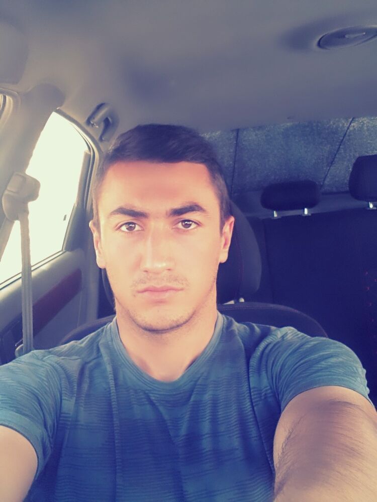  11111241  Tolib, 32 ,    