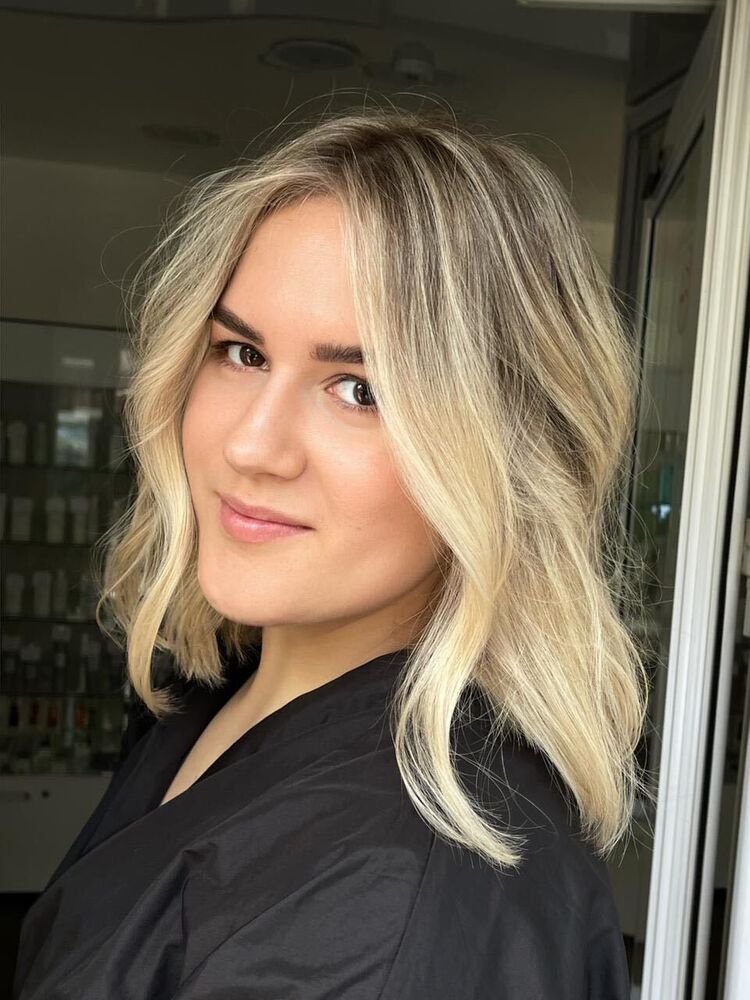  52128121  , 34 ,    --