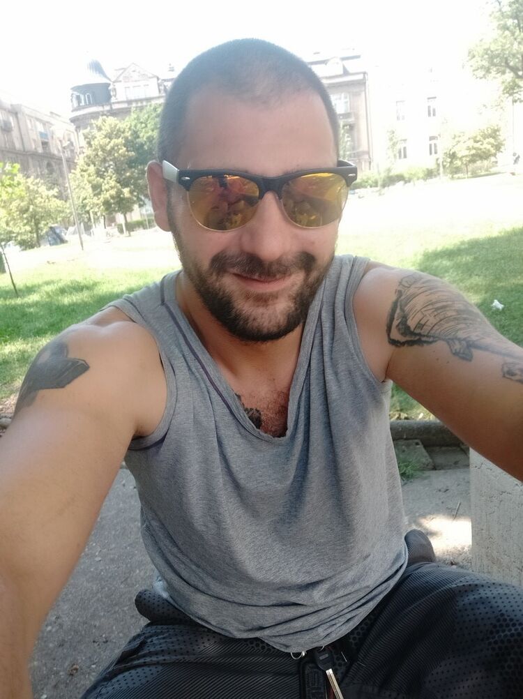  Backa Topola,   Dragoslav, 37 ,   ,   , c , 