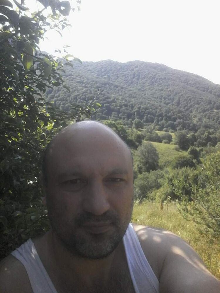  ,   Gagik, 48 ,   ,   