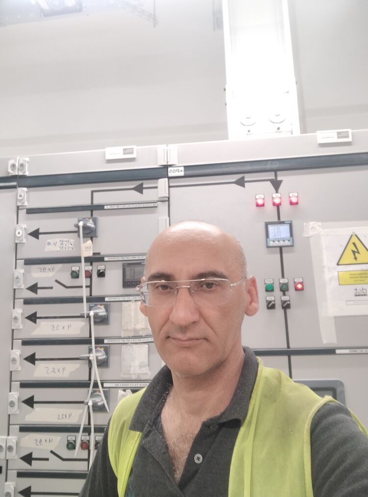  51082801  Mezahim, 48 ,    