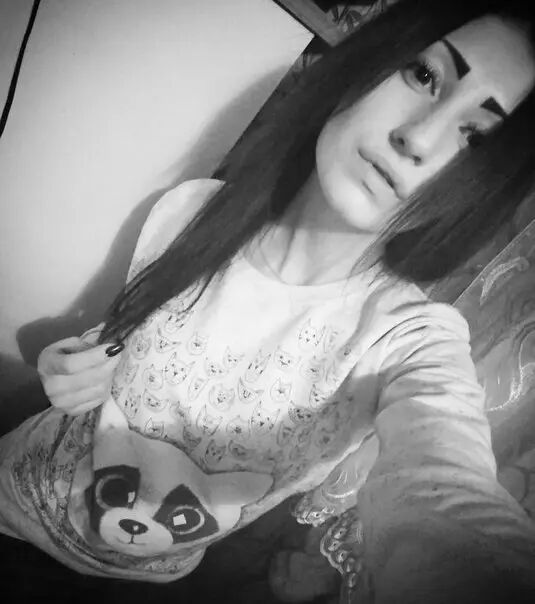  44227431  Vika, 26 ,    