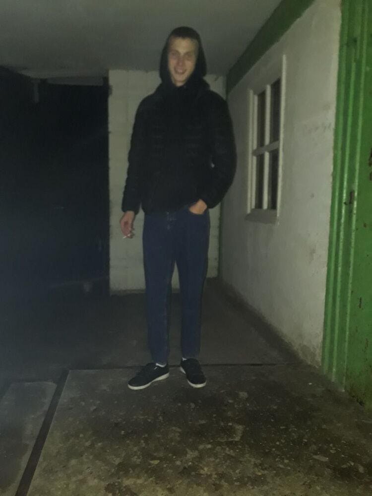  ,   Anton, 20 ,   ,   