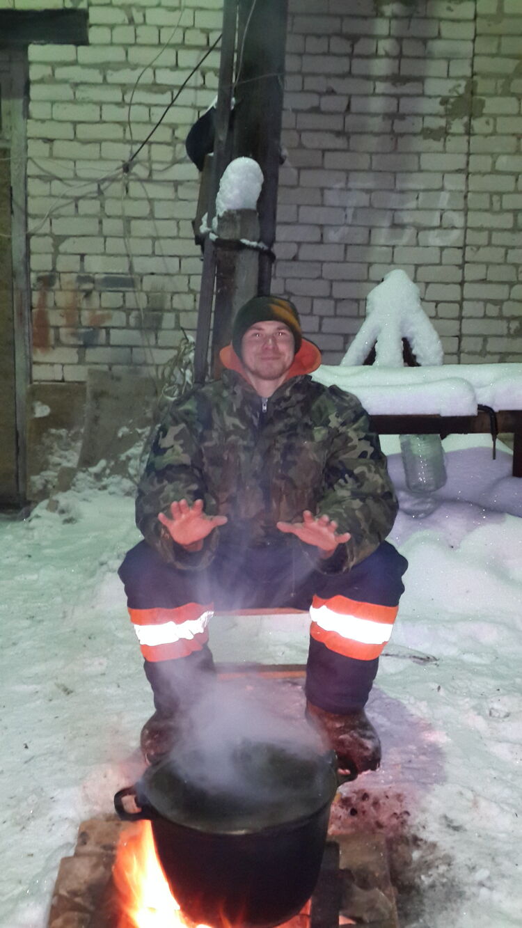  40552501  , 49 ,    