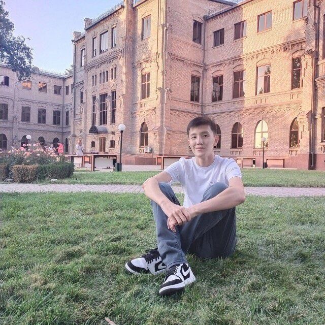  35278671  Jahongir, 21 ,    