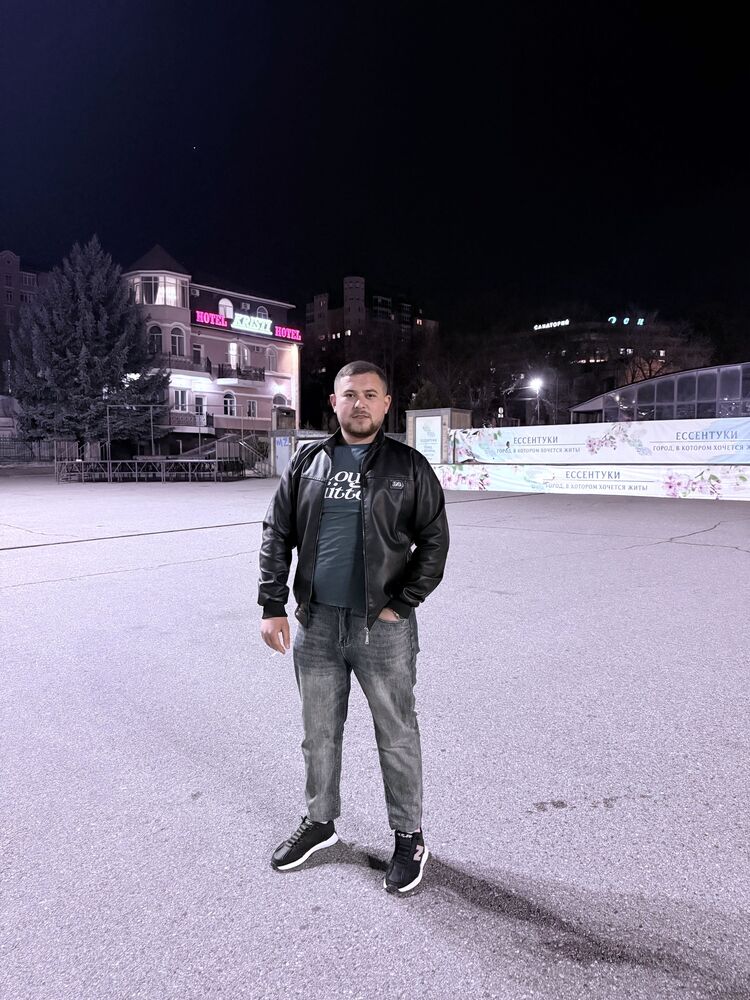  50695561  , 23 ,    