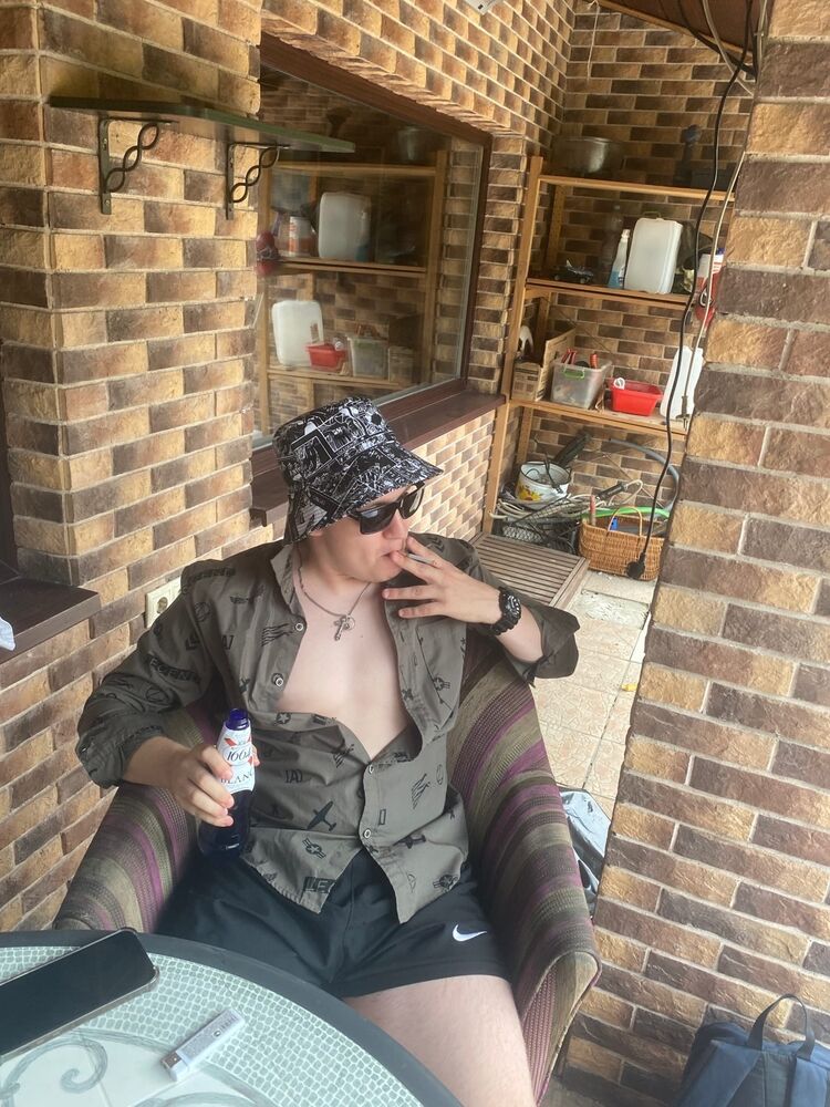  50597221  Igor, 25 ,    