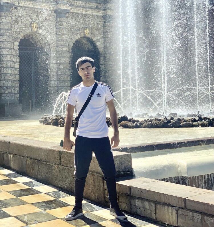  28132181  , 28 ,    -