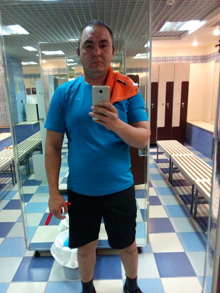  46123521  Yunir, 40 ,    