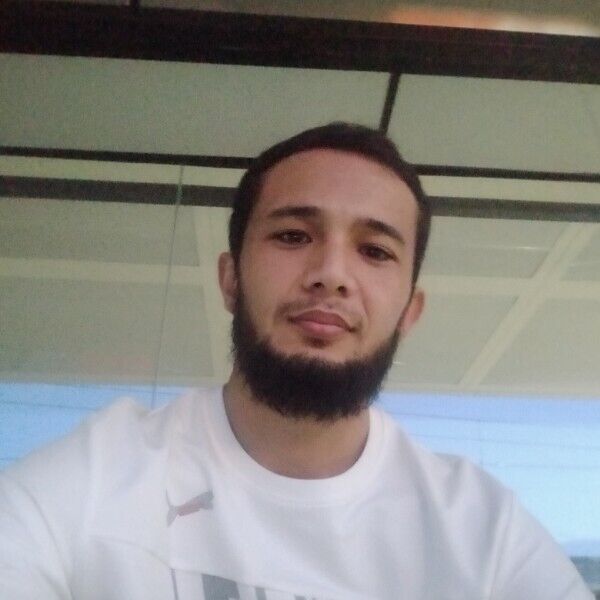  23523521  Mansur, 32 ,    
