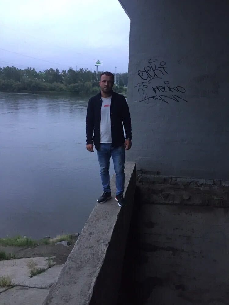 49574141  , 33 ,    