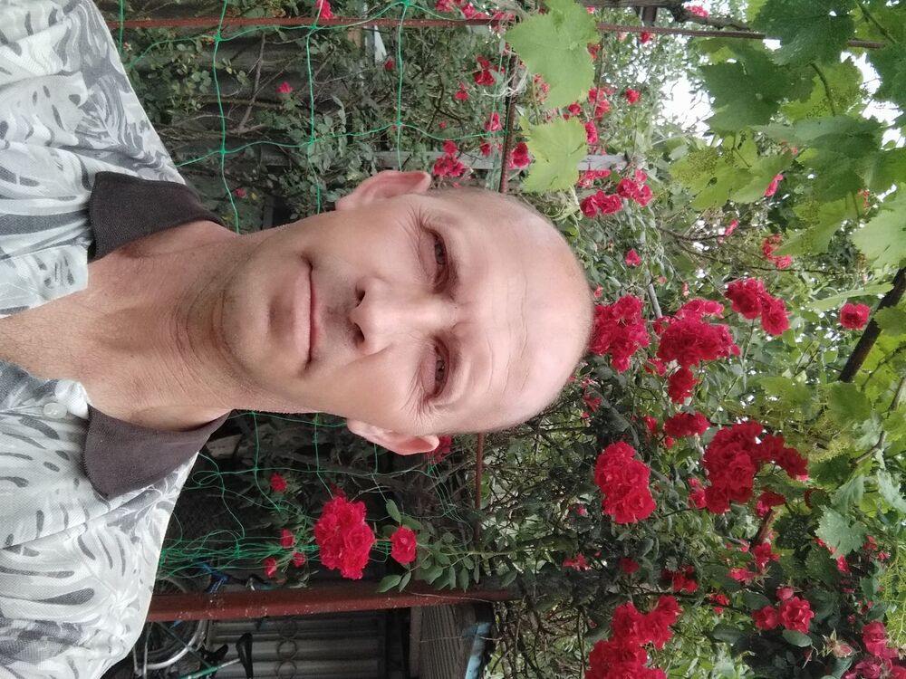  35266811  Alex, 47 ,    