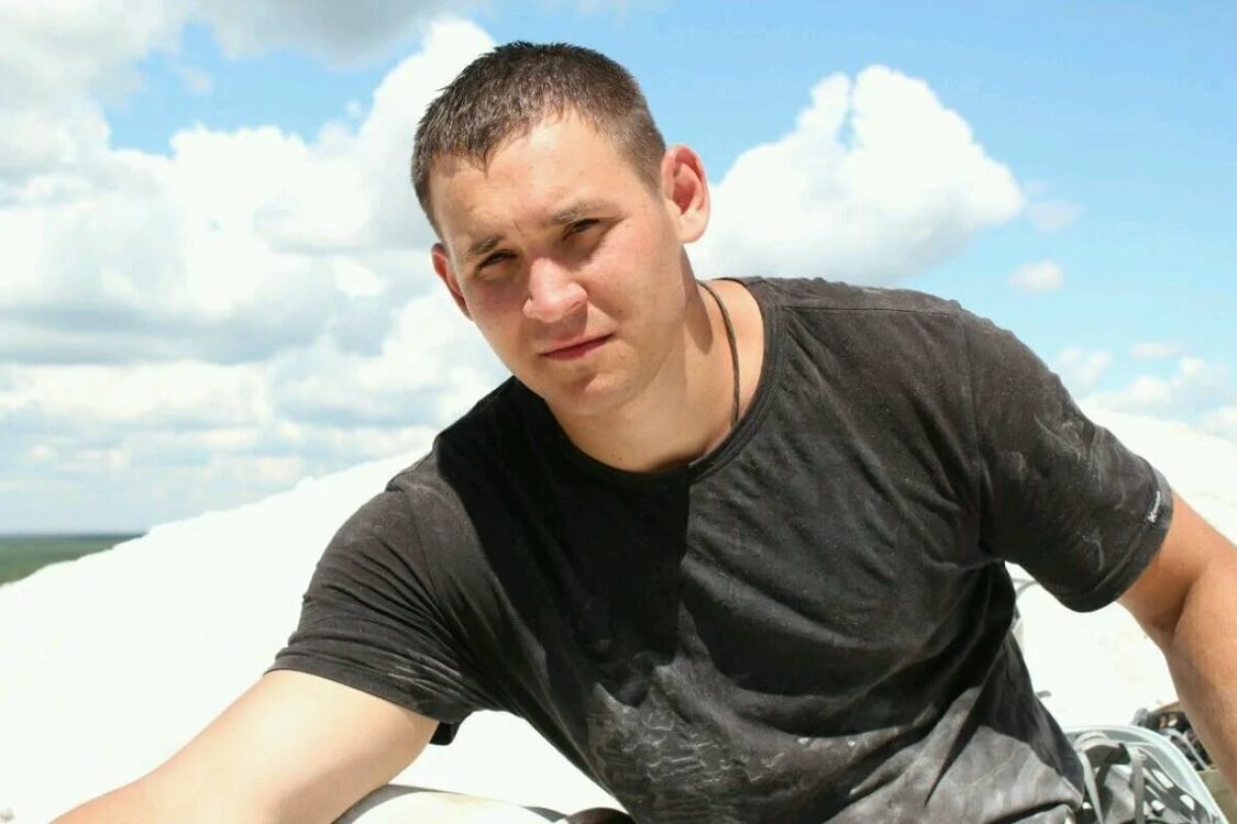  31524881  Zahar, 32 ,    