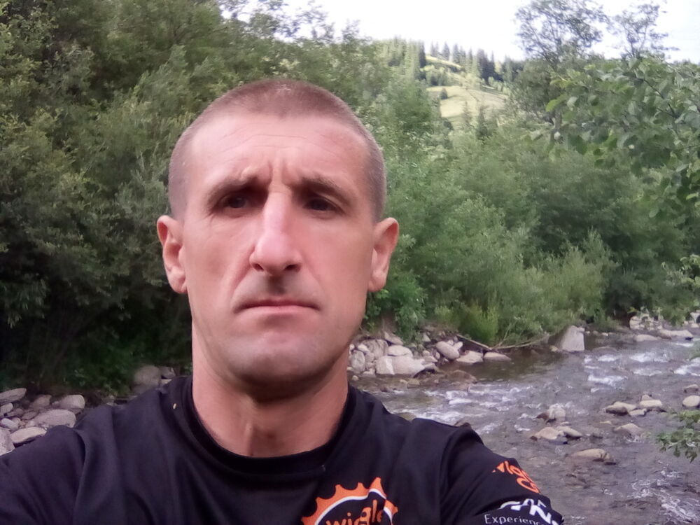 16708121  Ivan, 45 ,    -