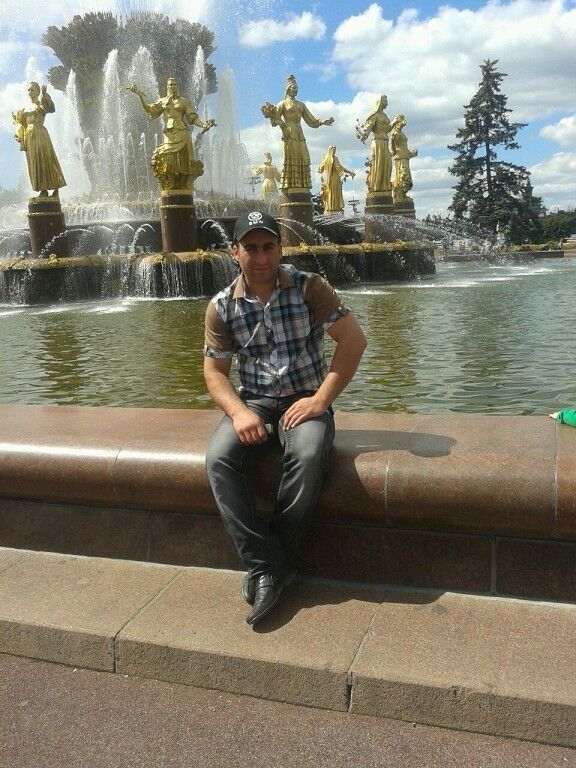  15392031  Armyan, 34 ,    