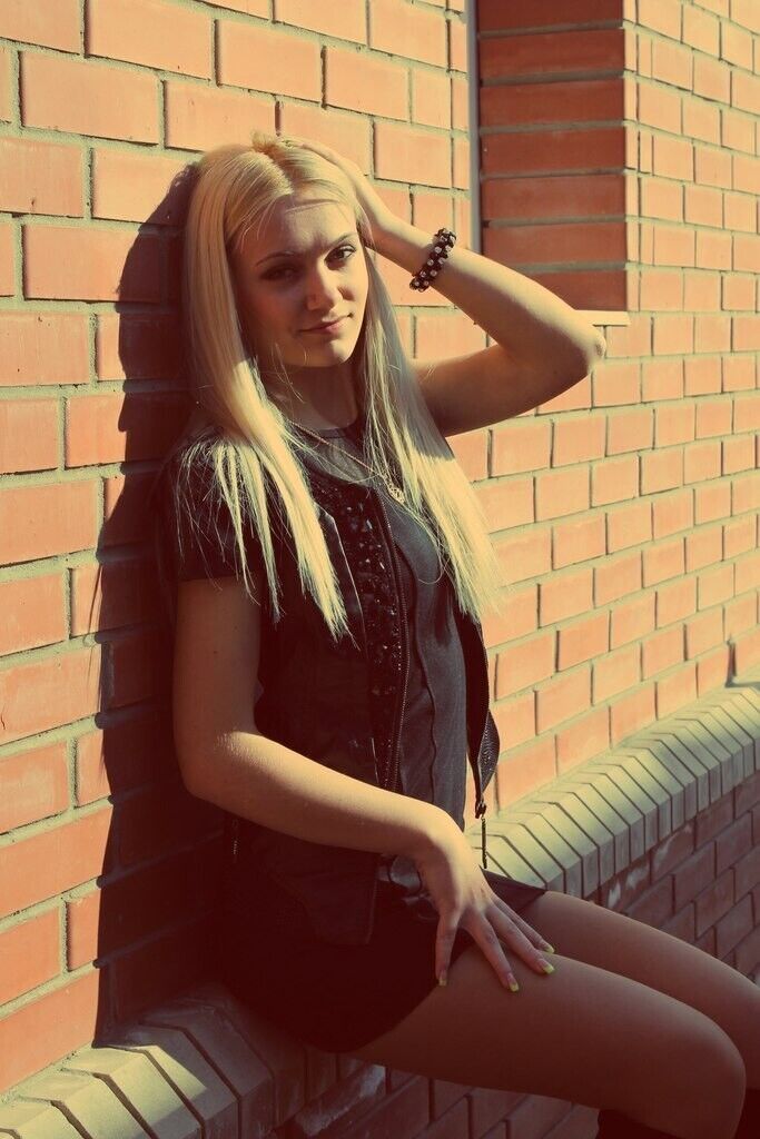  21716731  Vika, 30 ,    