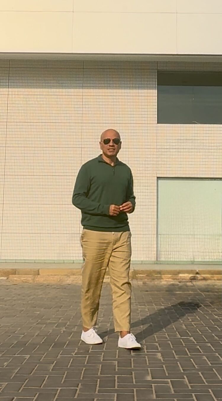  48725331  , 40 ,    