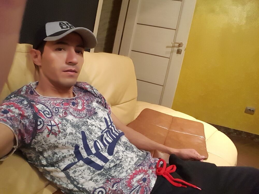  -,   Bek, 39 ,   
