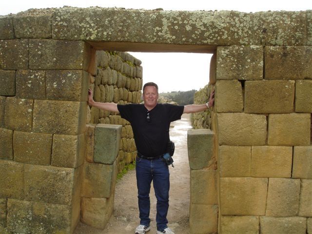 32284911  David Emer, 62 ,    