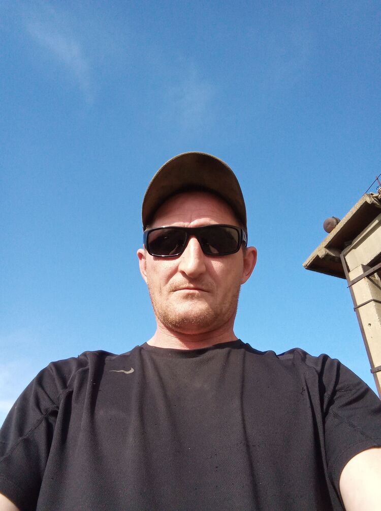  48994941  , 42 ,    