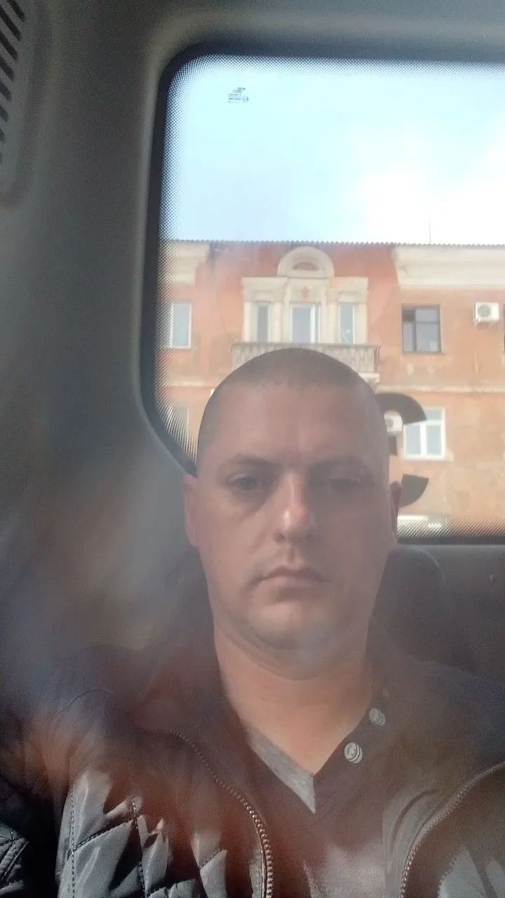  49726141  , 42 ,    