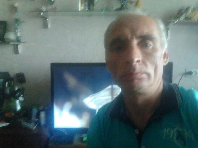  8268951  , 52 ,    