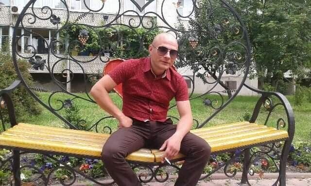  ,   Aleks, 41 ,   ,   