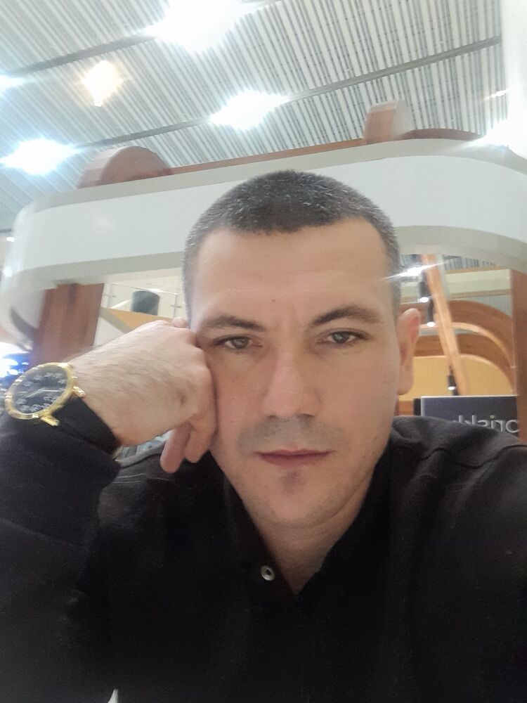  ,   Lawyer, 35 ,   
